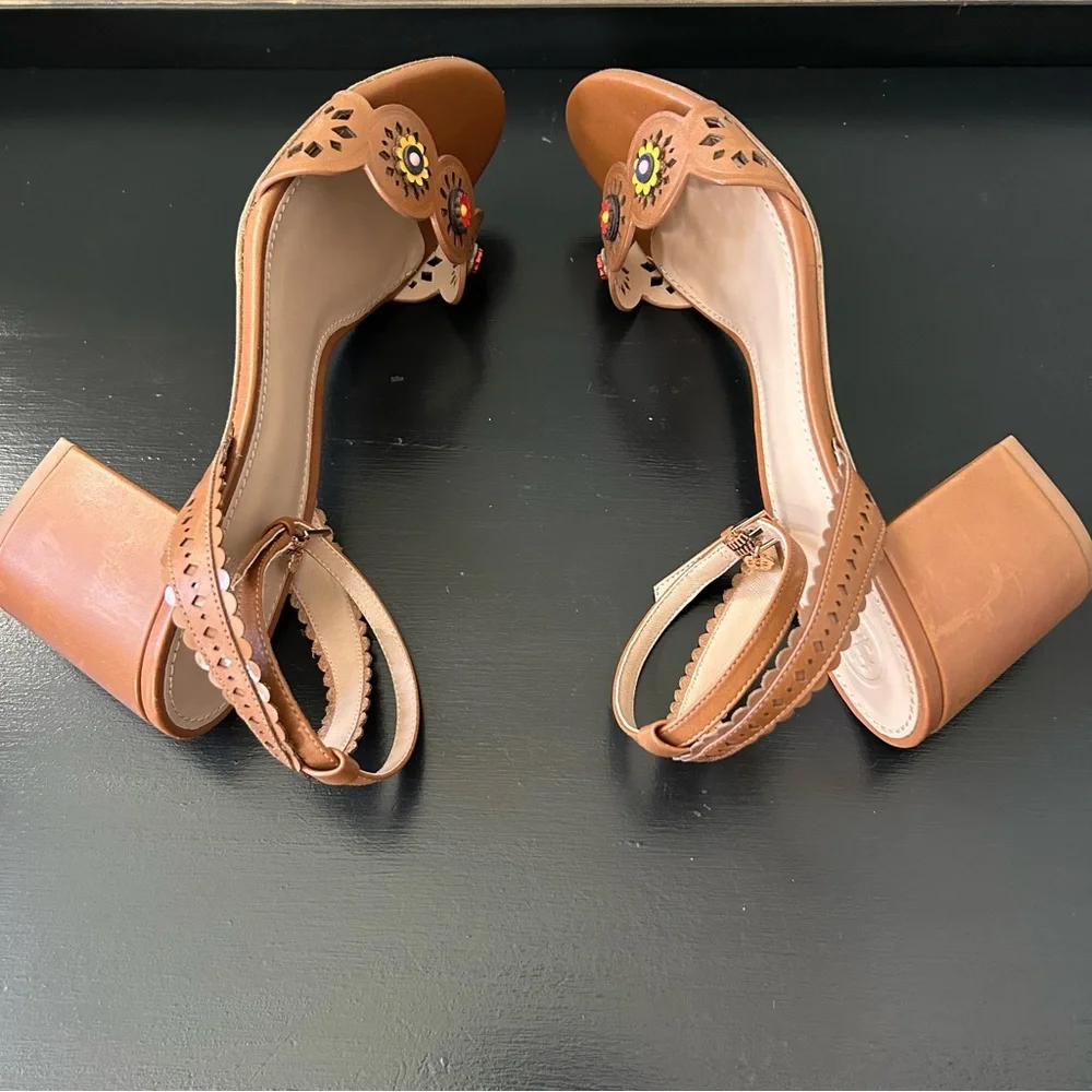 Tory Burch Marguerite Tan Leather Floral Perforated Block Heel Sandals, Size 8M